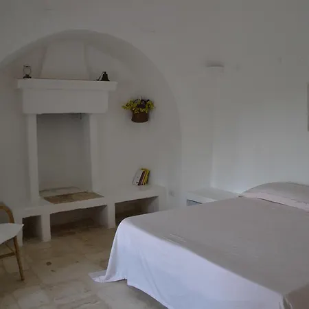 Trullo Piccola Contrada Gospodarstwo wiejskie Locorotondo